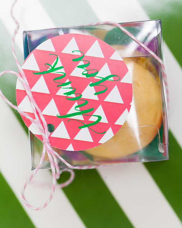 colorful-new-years-eve-wedding-ideas