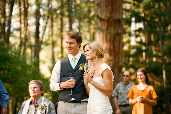 colorful-outdoor-oregon-wedding