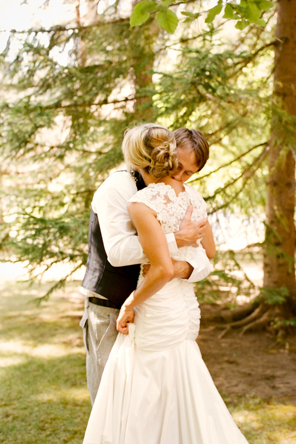 colorful-outdoor-oregon-wedding