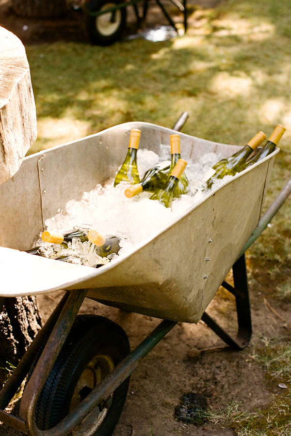 colorful-outdoor-oregon-wedding