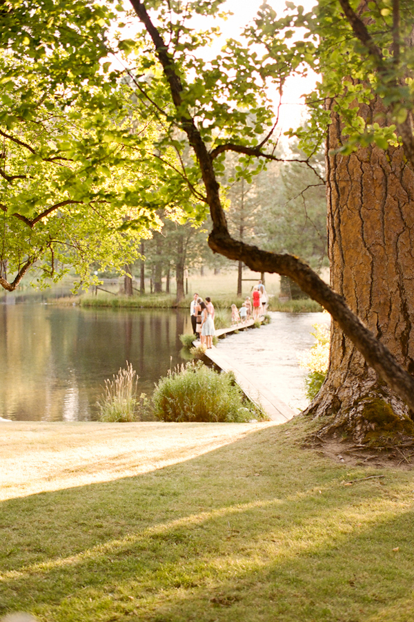 colorful-outdoor-oregon-wedding