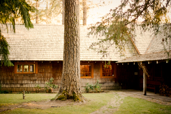 colorful-outdoor-oregon-wedding
