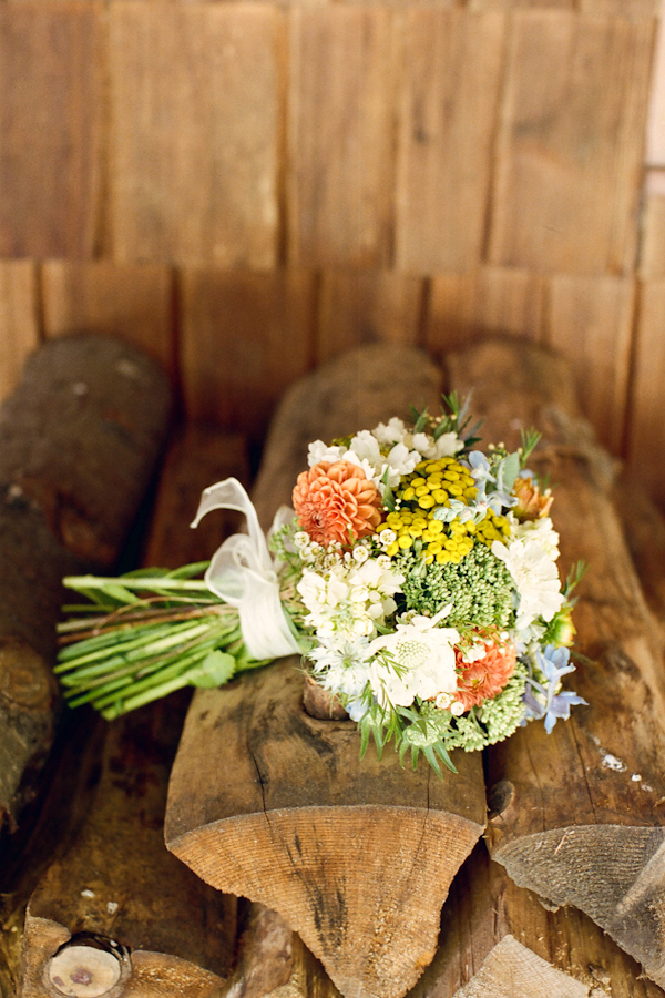 colorful-outdoor-oregon-wedding