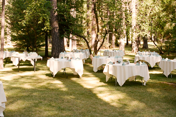 colorful-outdoor-oregon-wedding