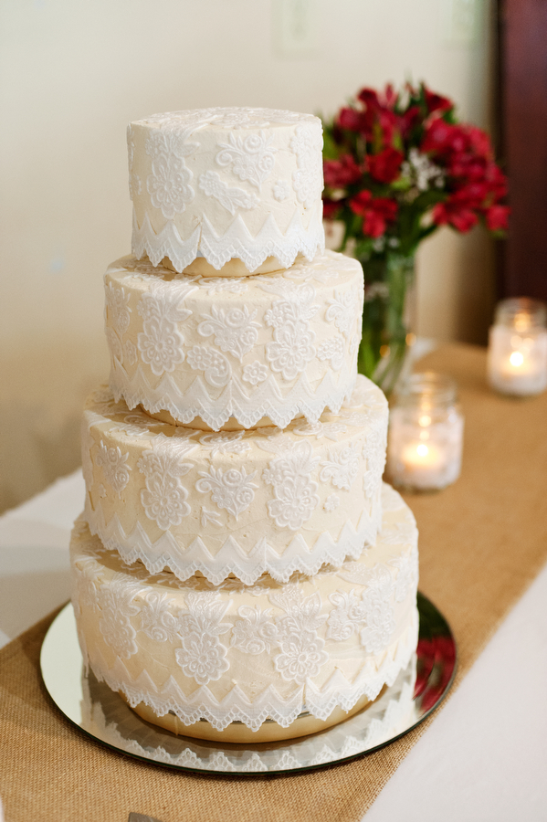 diy-red-and-white-wedding
