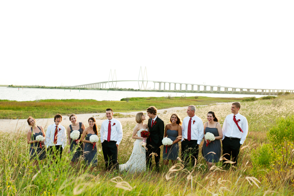 diy-red-and-white-wedding