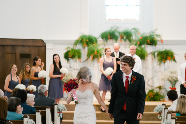 diy-red-and-white-wedding