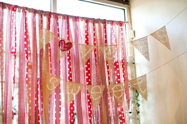 diy-red-and-white-wedding
