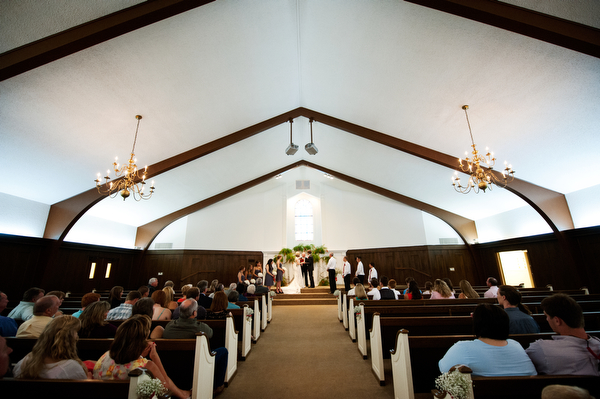 diy-red-and-white-wedding