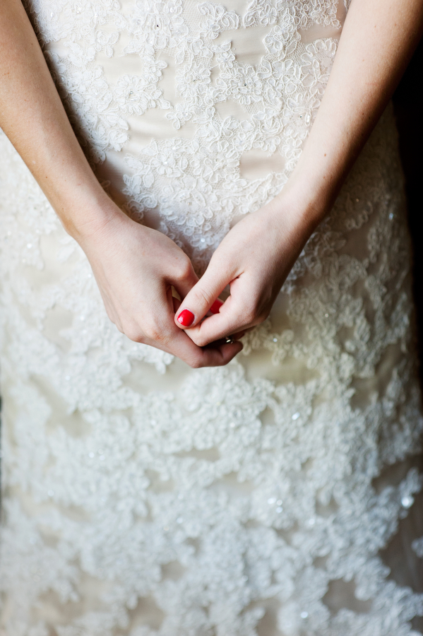 diy-red-and-white-wedding