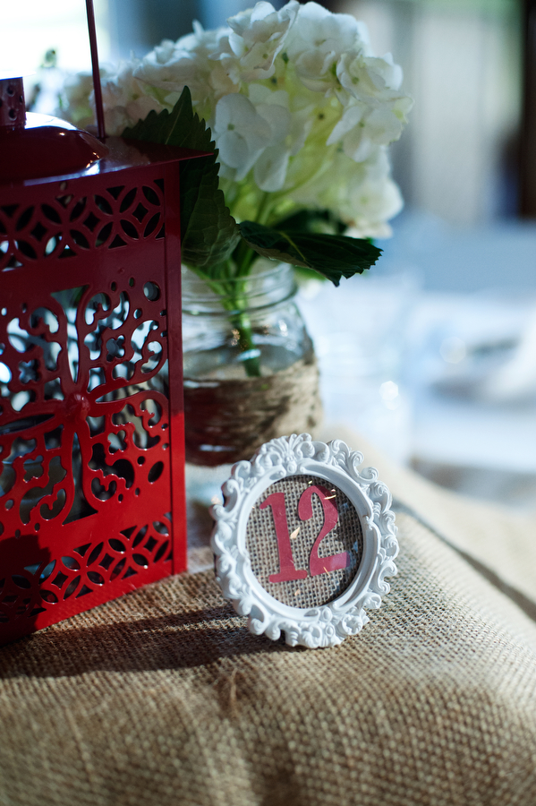 diy-red-and-white-wedding