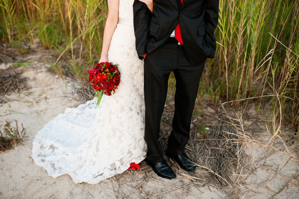 diy-red-and-white-wedding