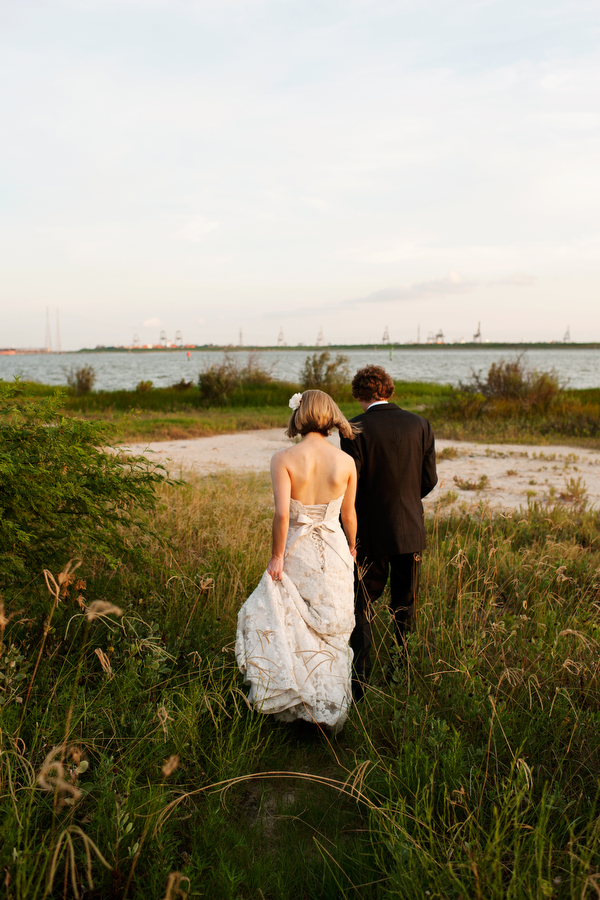diy-red-and-white-wedding