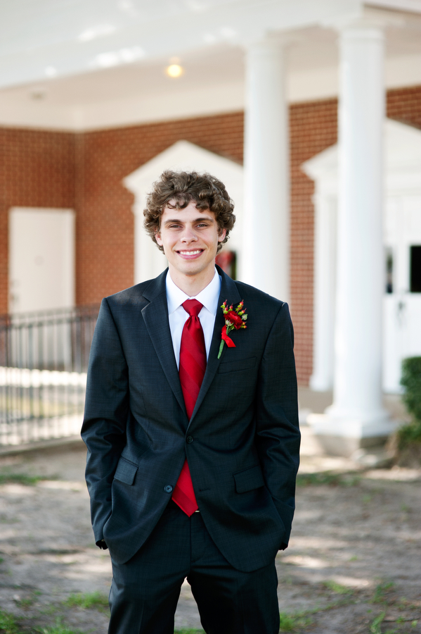 diy-red-and-white-wedding