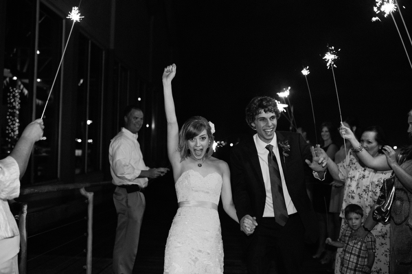 diy-red-and-white-wedding