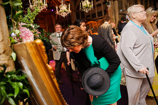 glamorous-uk-barn-wedding