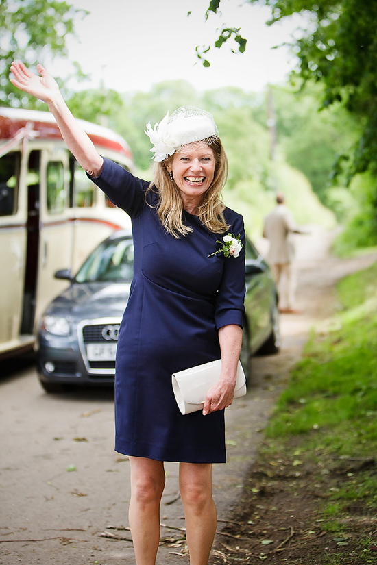 glamorous-uk-barn-wedding