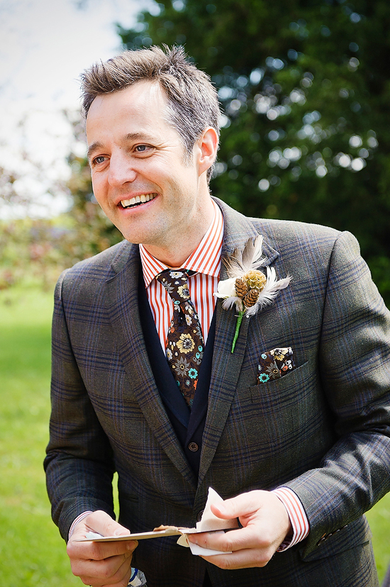 glamorous-uk-barn-wedding
