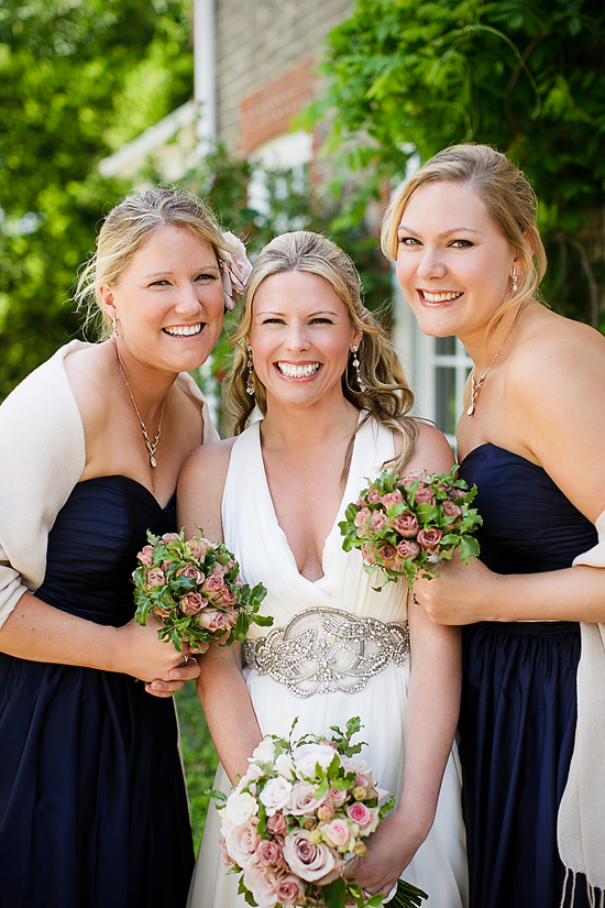 glamorous-uk-barn-wedding