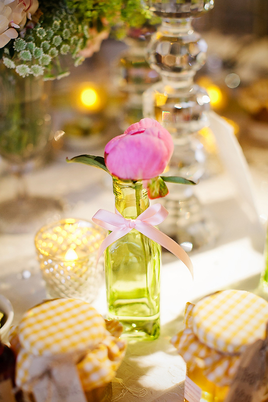 glamorous-uk-barn-wedding