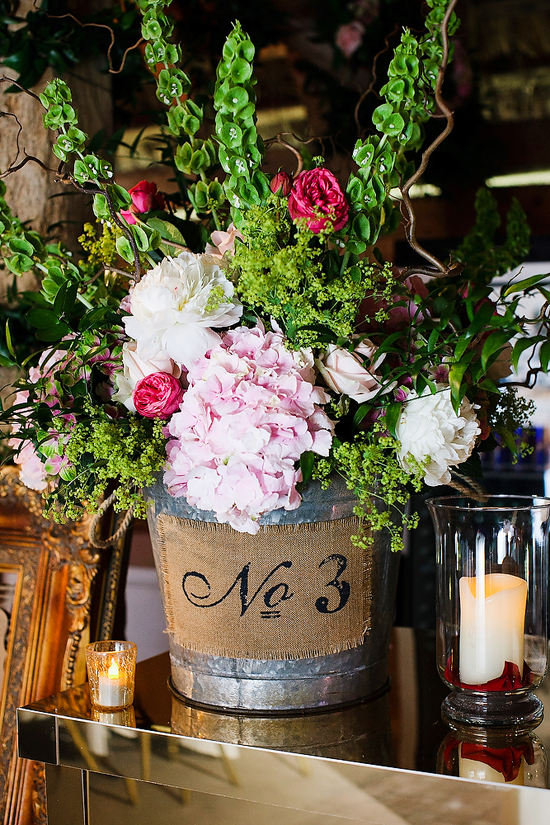 glamorous-uk-barn-wedding