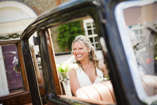 glamorous-uk-barn-wedding