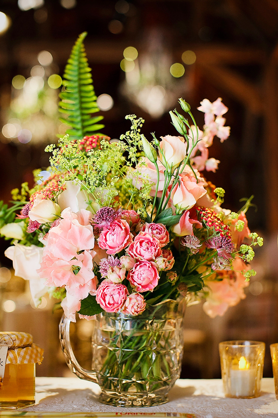glamorous-uk-barn-wedding