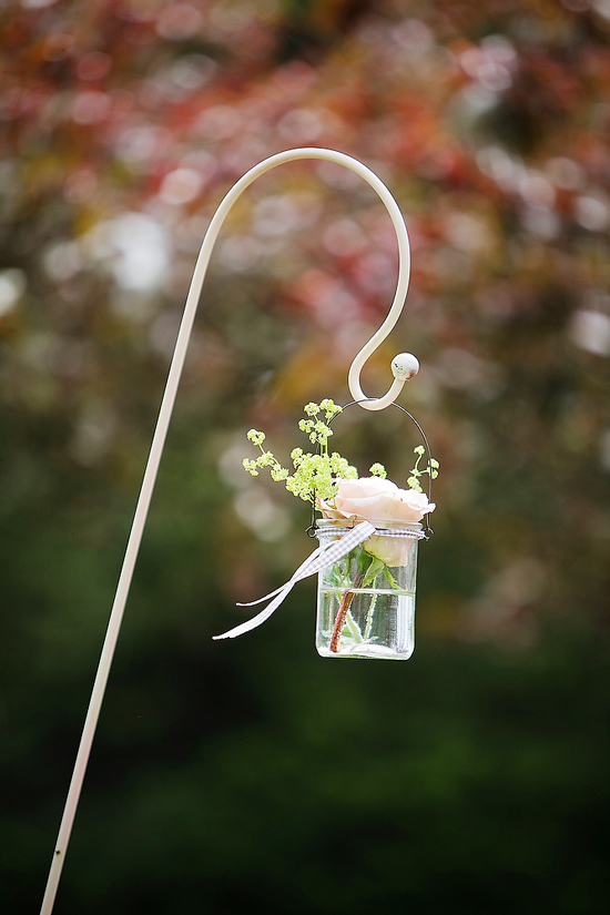 glamorous-uk-barn-wedding