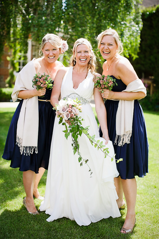 glamorous-uk-barn-wedding