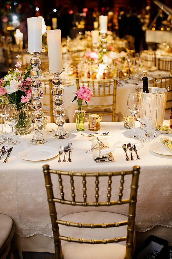 glamorous-uk-barn-wedding