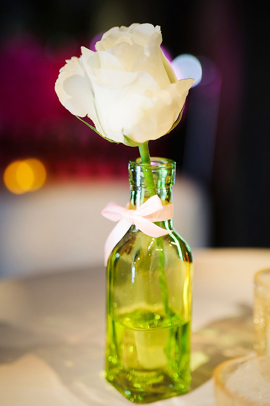 glamorous-uk-barn-wedding