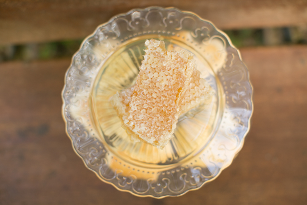 honey-inspired-wedding-ideas