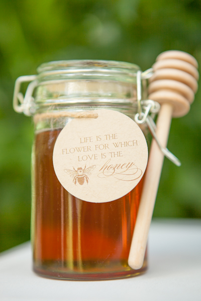 honey-inspired-wedding-ideas