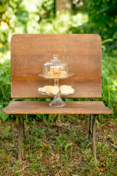 honey-inspired-wedding-ideas