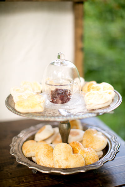 honey-inspired-wedding-ideas