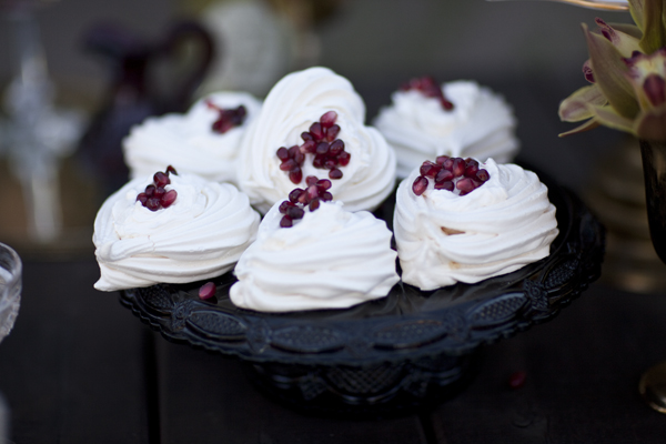 love-inspired-red-and-gold-holiday-ideas
