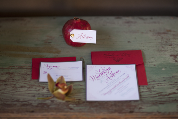 love-inspired-red-and-gold-holiday-ideas