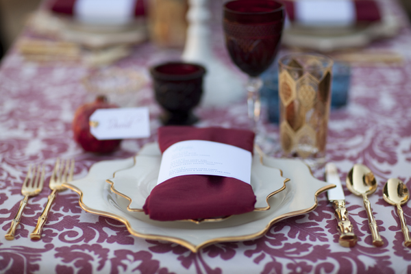 love-inspired-red-and-gold-holiday-ideas
