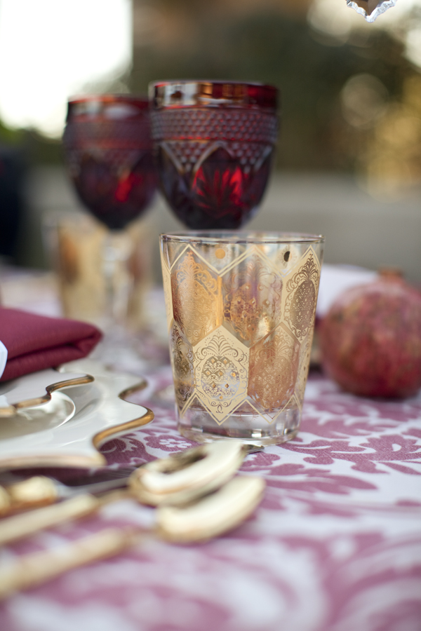 love-inspired-red-and-gold-holiday-ideas