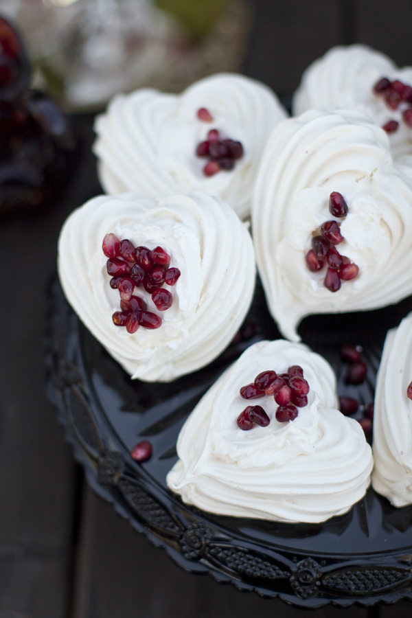 love-inspired-red-and-gold-holiday-ideas