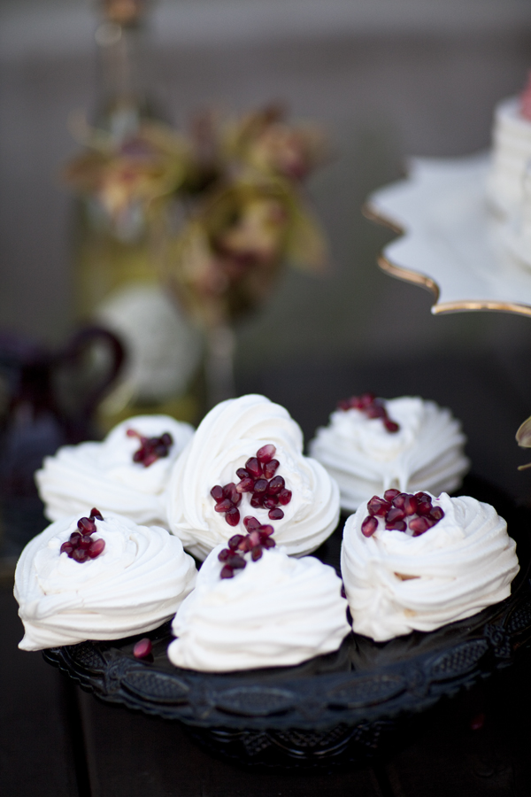 love-inspired-red-and-gold-holiday-ideas