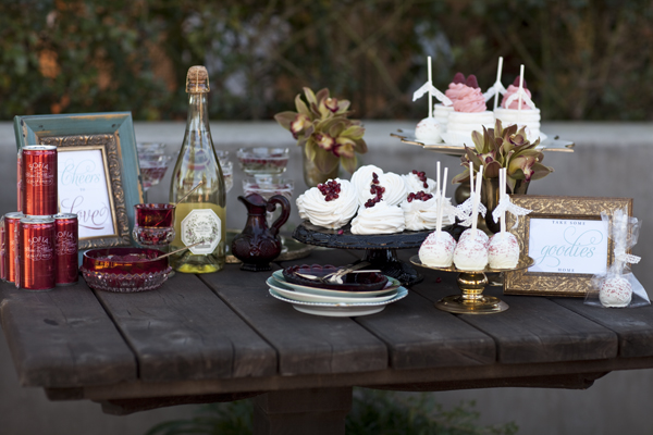 love-inspired-red-and-gold-holiday-ideas