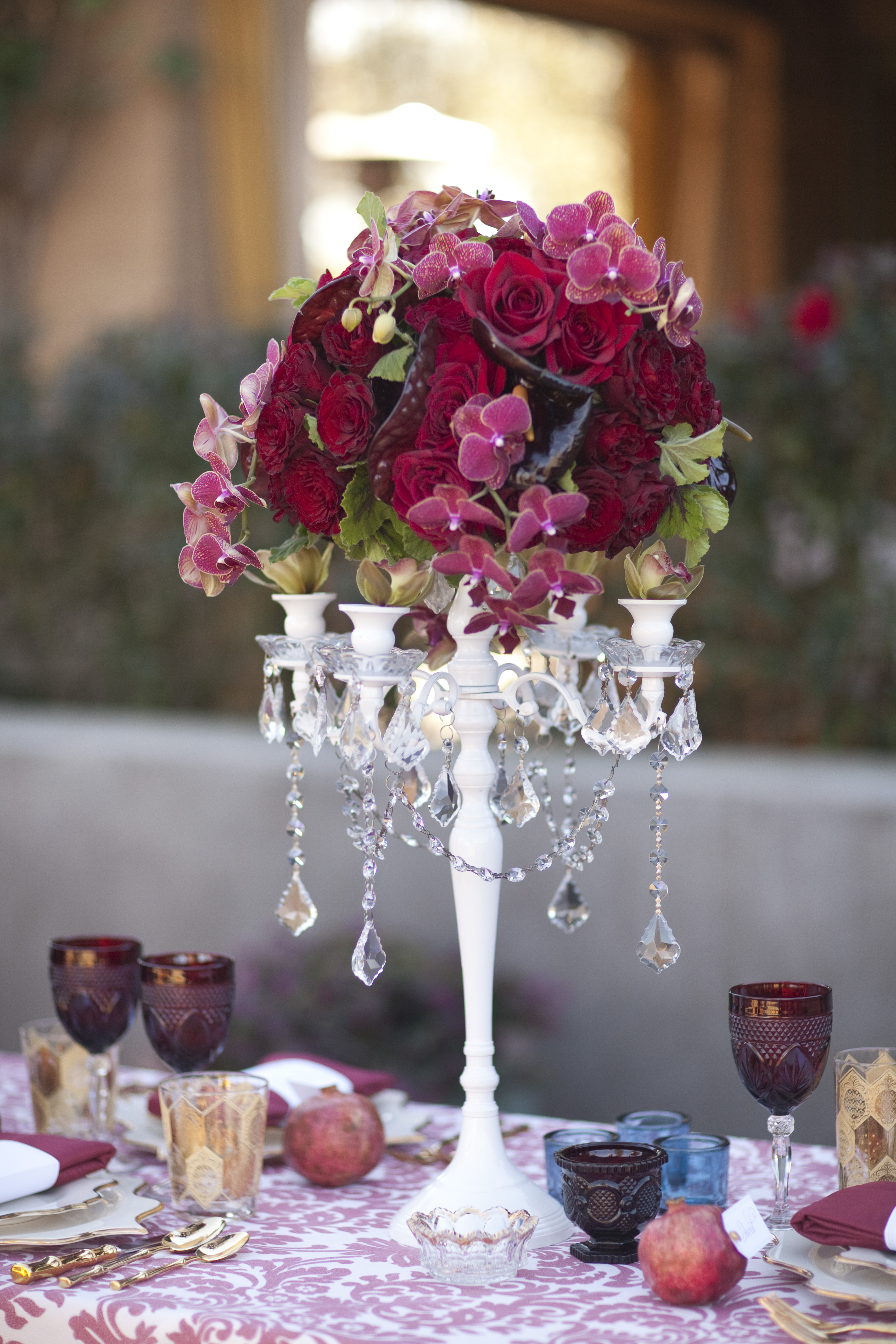 love-inspired-red-and-gold-holiday-ideas