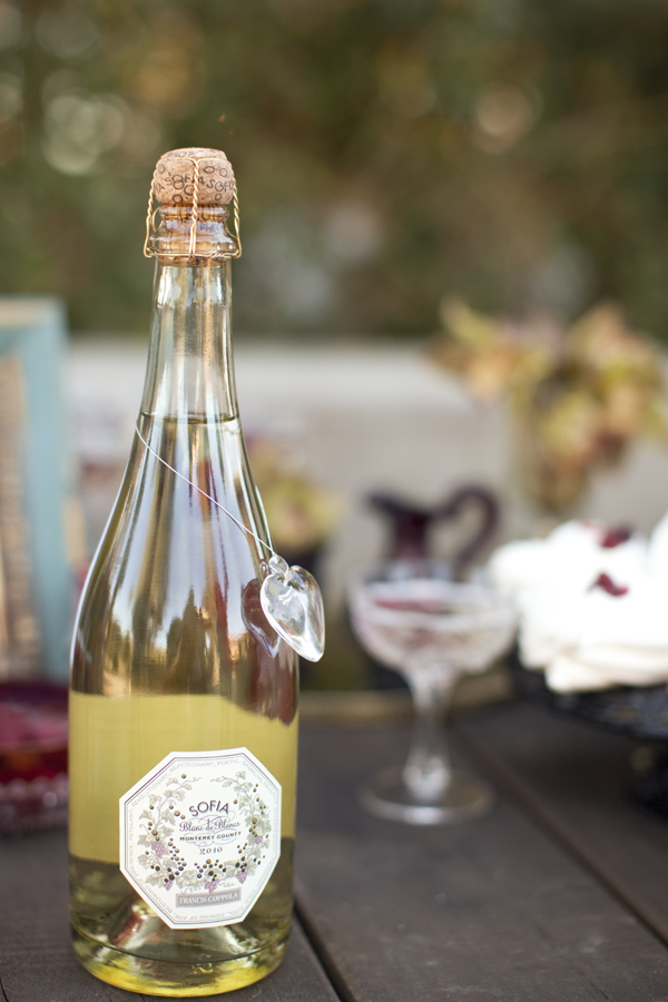 love-inspired-red-and-gold-holiday-ideas