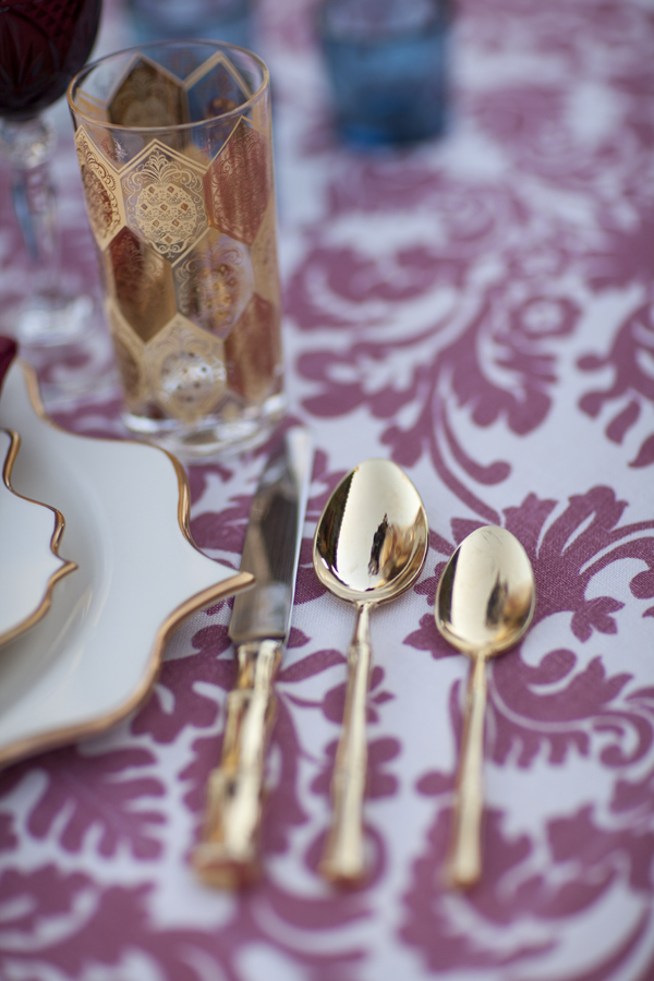 love-inspired-red-and-gold-holiday-ideas