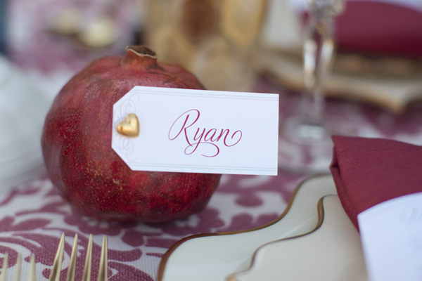 love-inspired-red-and-gold-holiday-ideas