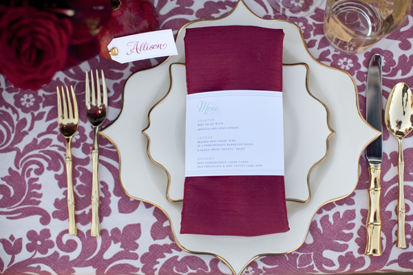 love-inspired-red-and-gold-holiday-ideas