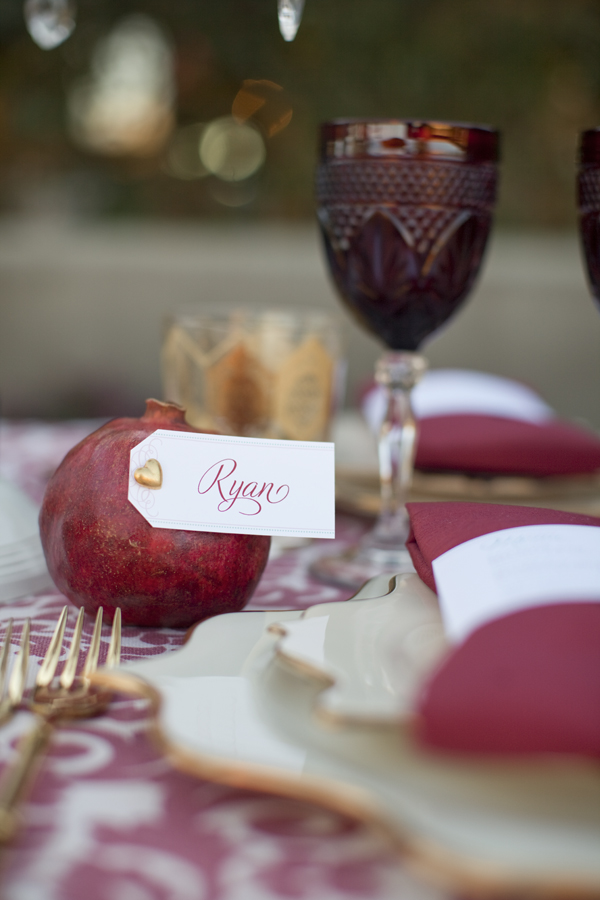 love-inspired-red-and-gold-holiday-ideas