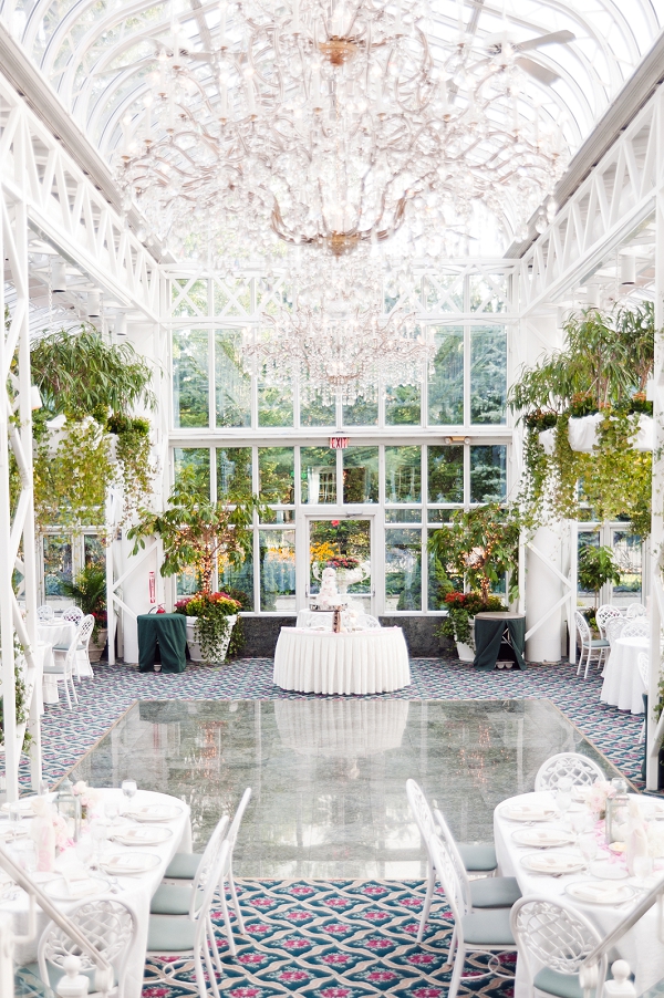 pink-and-white-garden-wedding