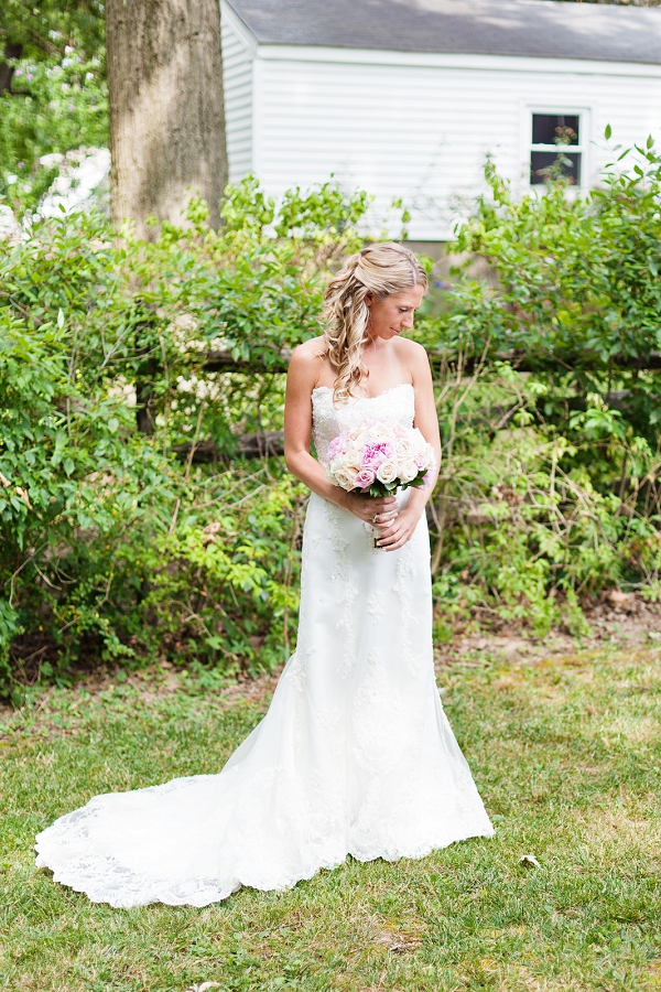 pink-and-white-garden-wedding
